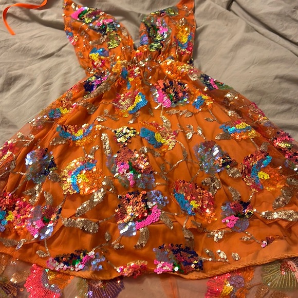 Dress - Picture 1 of 2